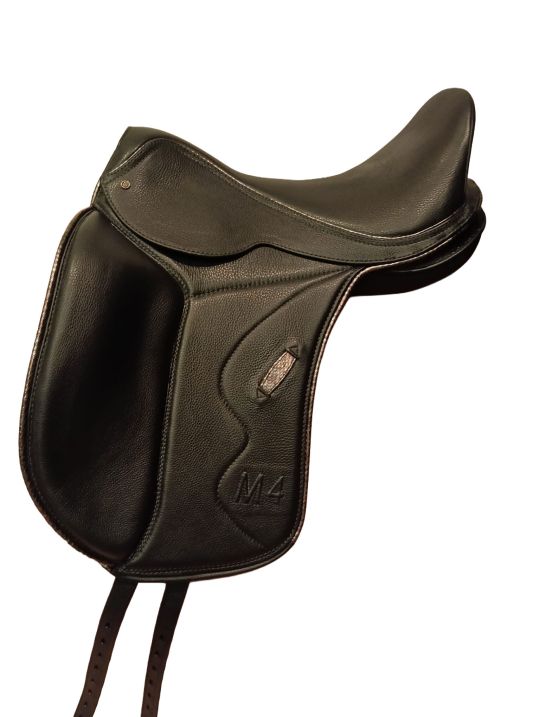 Baloun Dressur-Sattel M4
